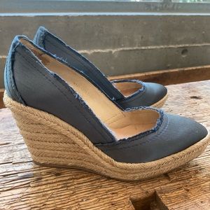 Pedro Garcia silk wedge